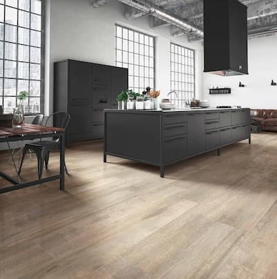 Serenissima Norway Land | Carrelage imitation bois beige avec des nuances allant du beige au gris clair / beige effet brossé taille 20x120 épaisseur 10mm